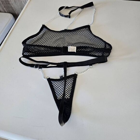 Sexy Black Fishnet Lingerie Set With Chains NWOT - Picture 3 of 4